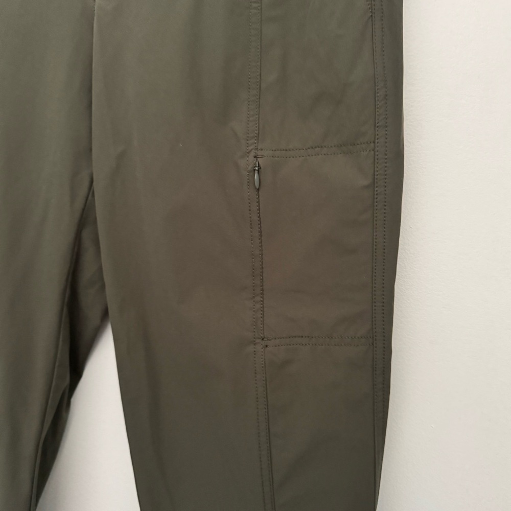 Kirkland Signature Women's Olive Ankle Pants - Picture 3 of 12